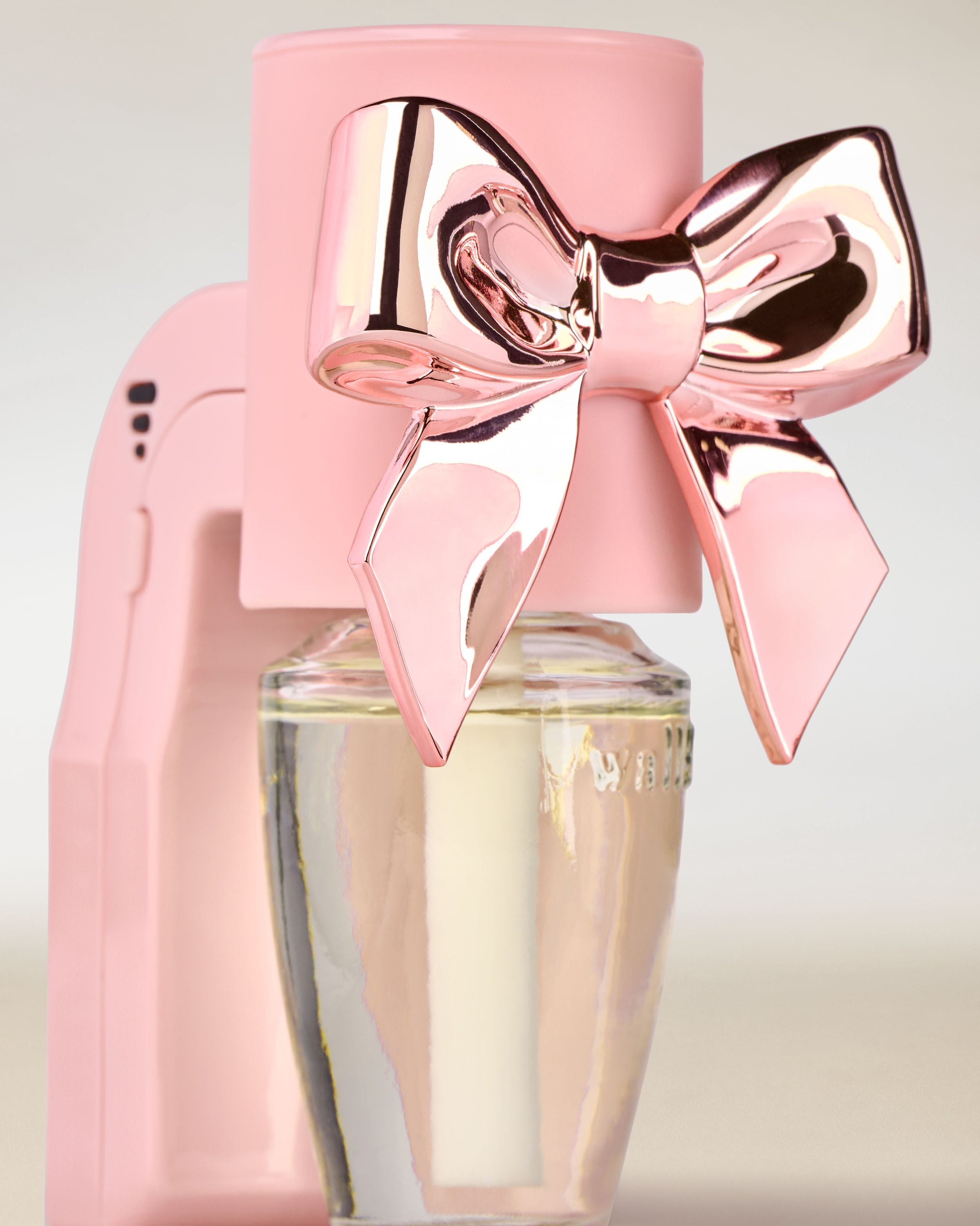 Wallflowers Fragrance Plug Bow Scent Control™ - Image 2