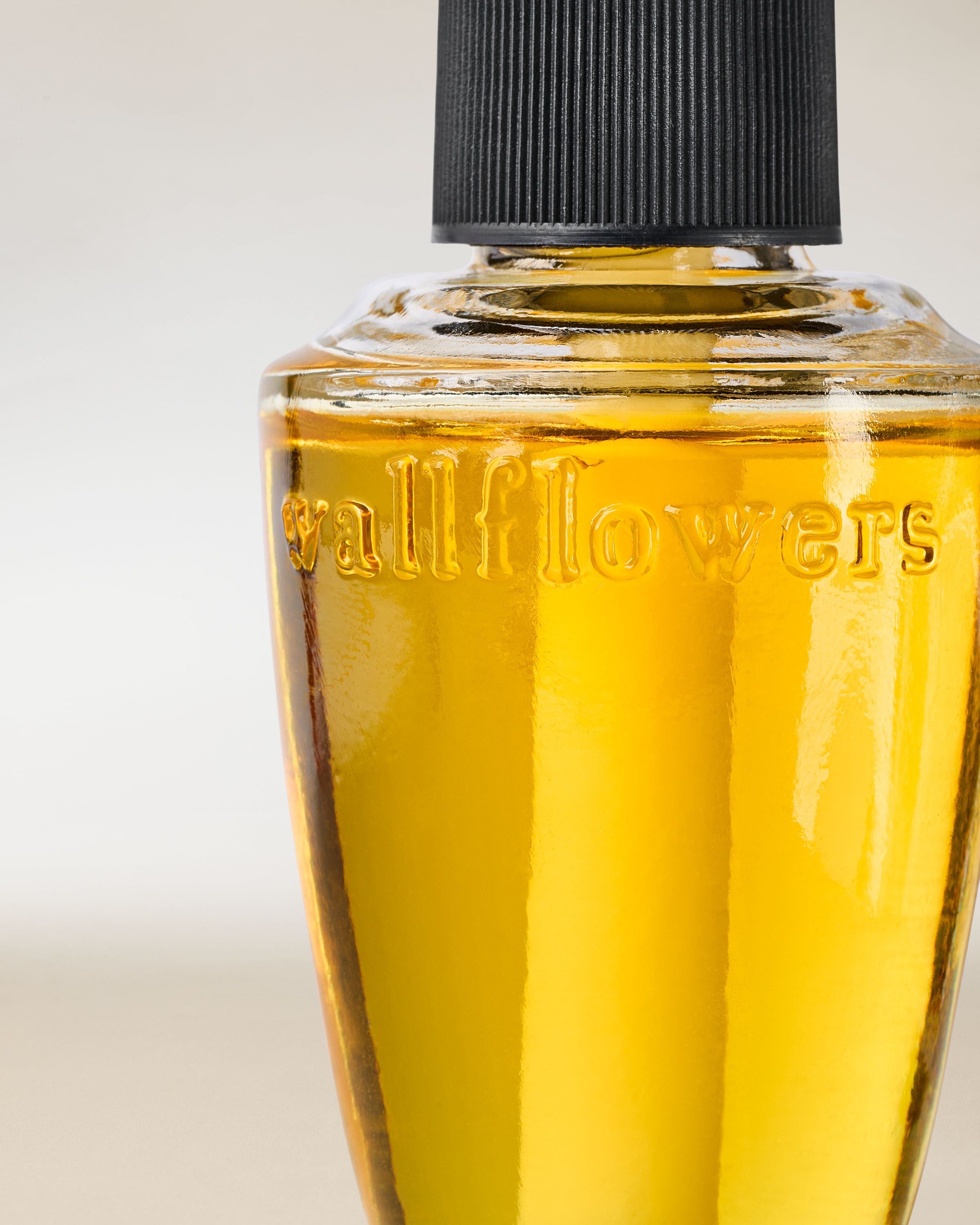 Wallflowers Fragrance Refill Clean House Vibes - Dazzling Citrus 0.8 fl oz / 24 mL - Image 2