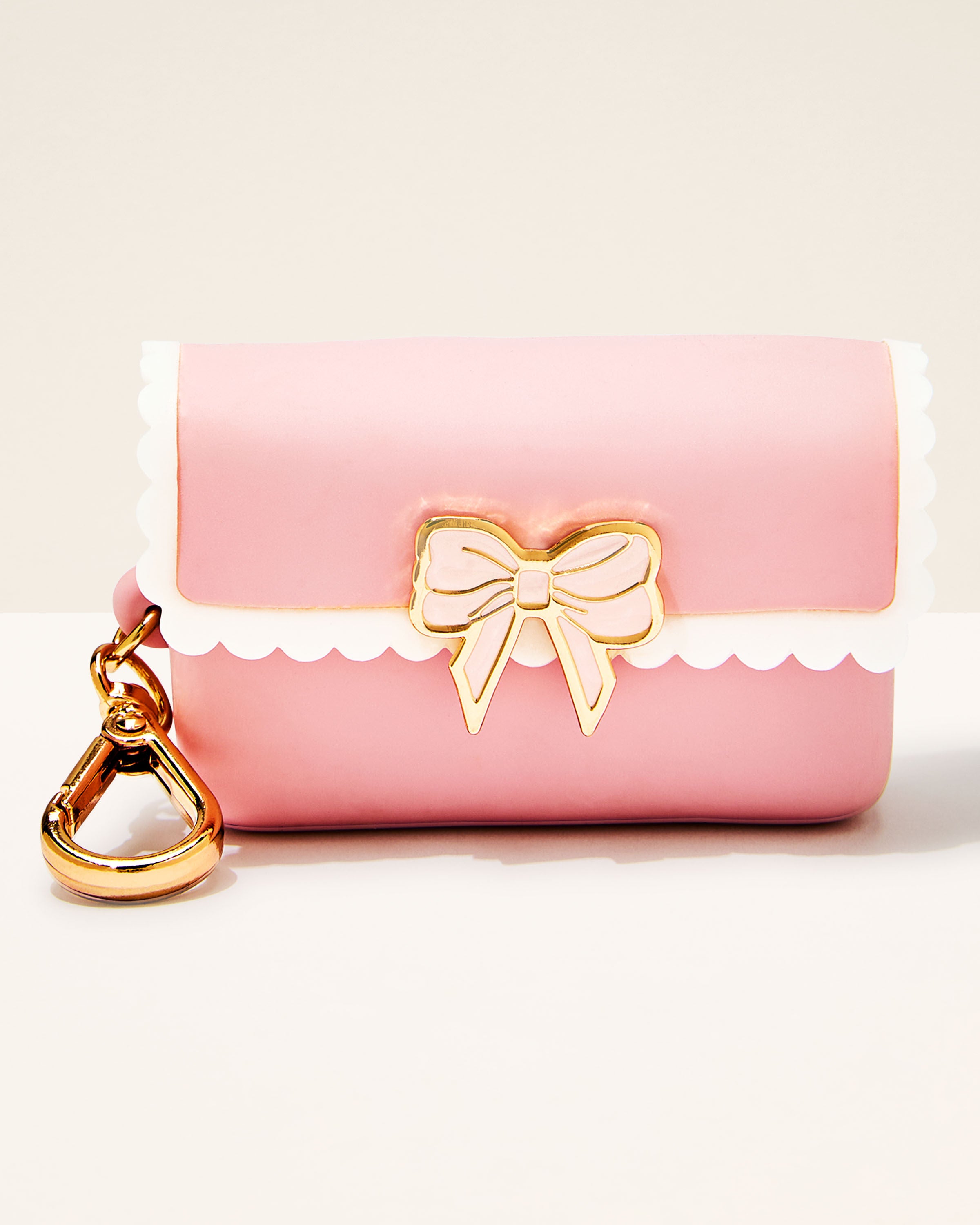 PocketBac Holder Scallop Bow Snap Case