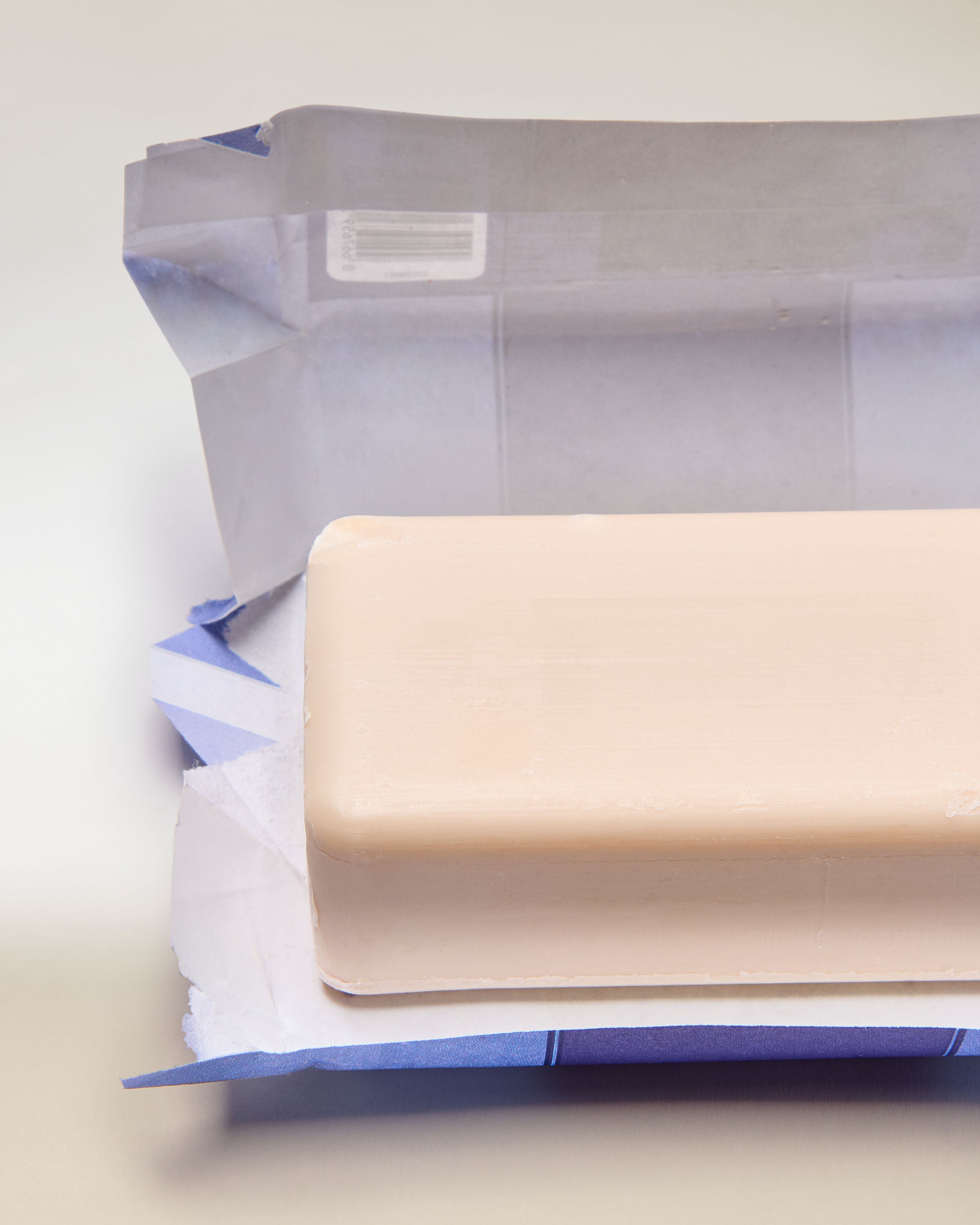 Shea Butter Cleansing Bar Lavender Vanilla 5 oz / 141.75 g - Image 6