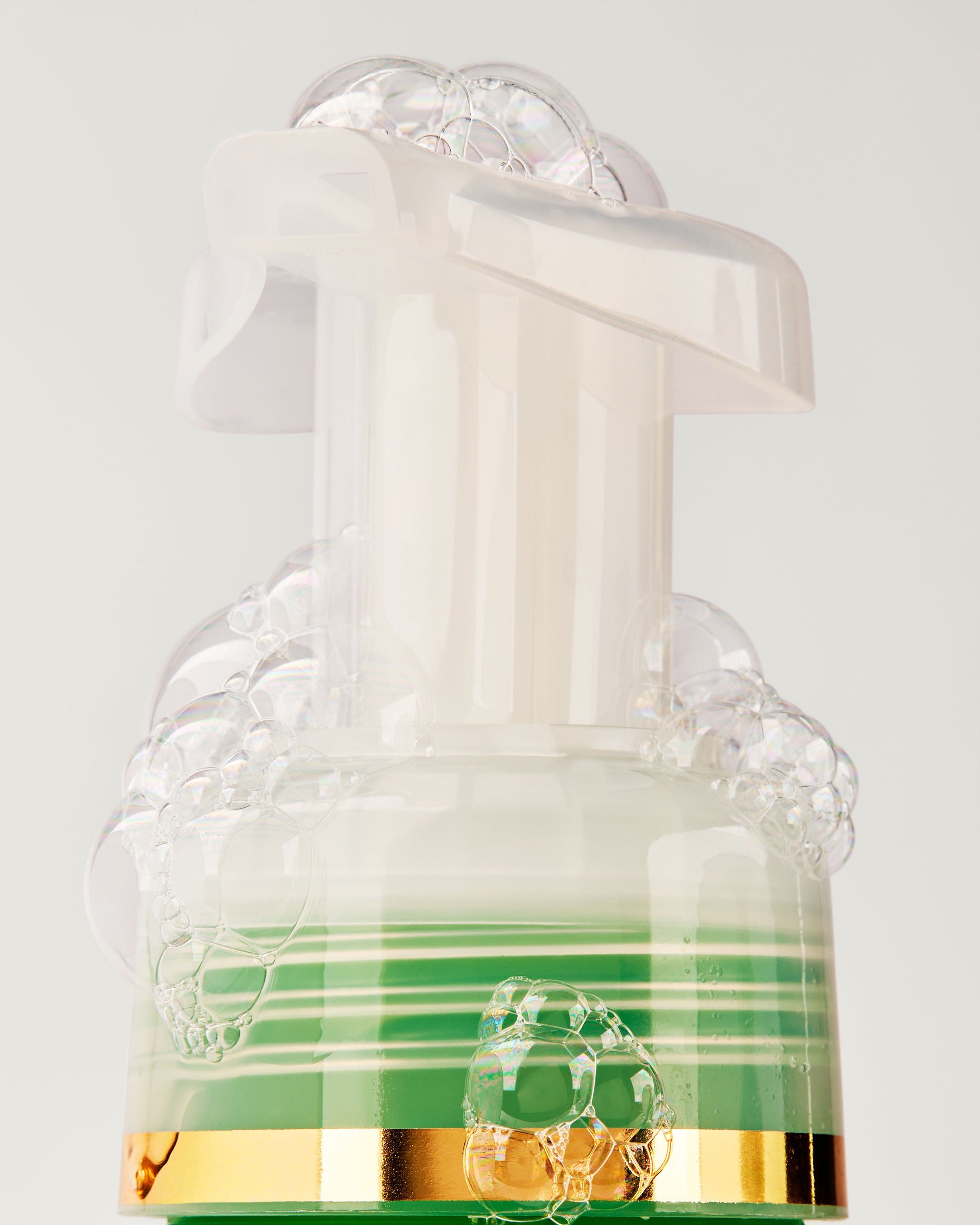 Gentle & Clean Foaming Hand Soap Eucalyptus Mint 8.75 fl oz / 259 ml - Image 5