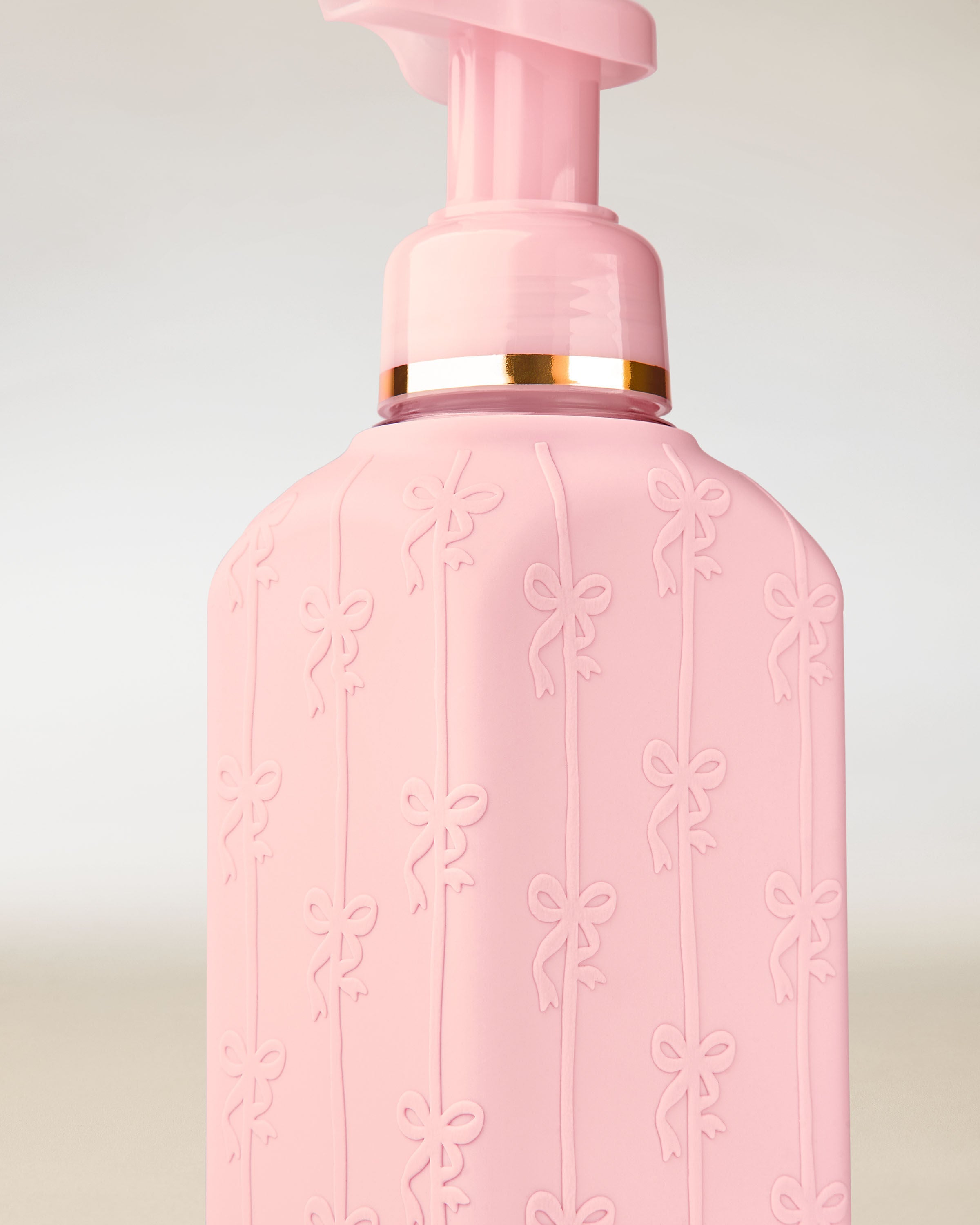 Gentle & Clean Foaming Hand Soap Dispenser Pink Silicone Bows - Image 2