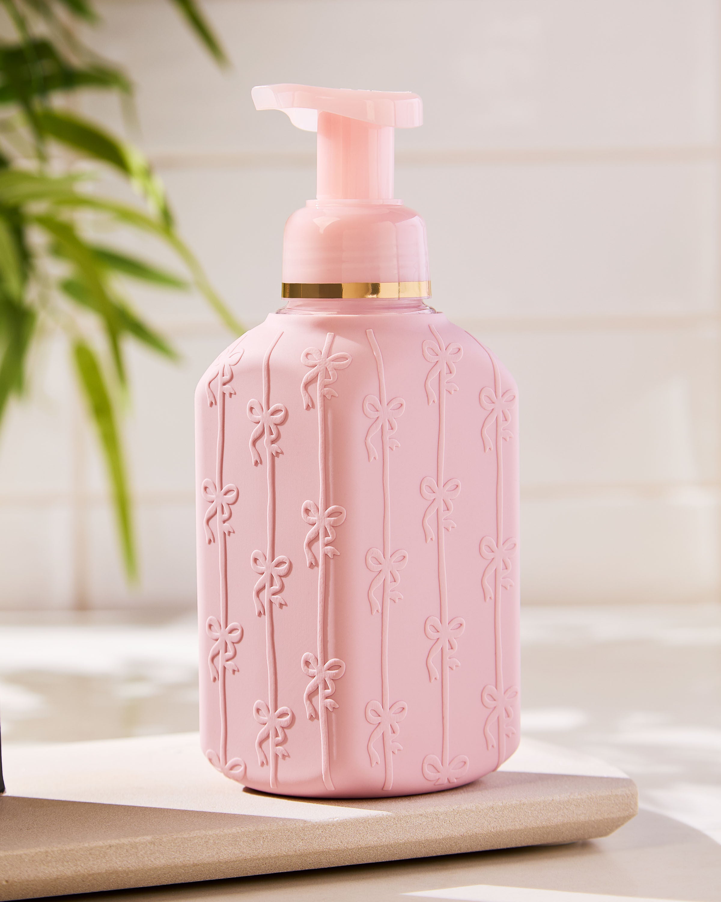 Gentle & Clean Foaming Hand Soap Dispenser Pink Silicone Bows - Image 3