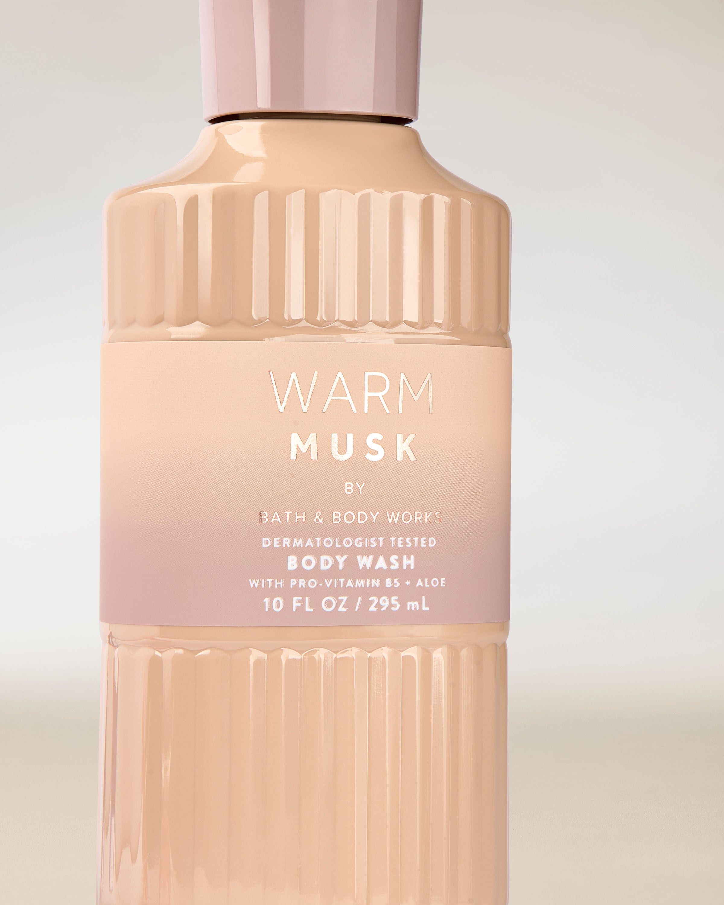 Body Wash Warm Musk 10 fl oz / 295 ml - Image 2