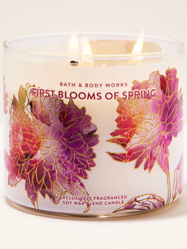 3-Wick Candle  First Blooms Of Spring 14.5 oz / 411 g