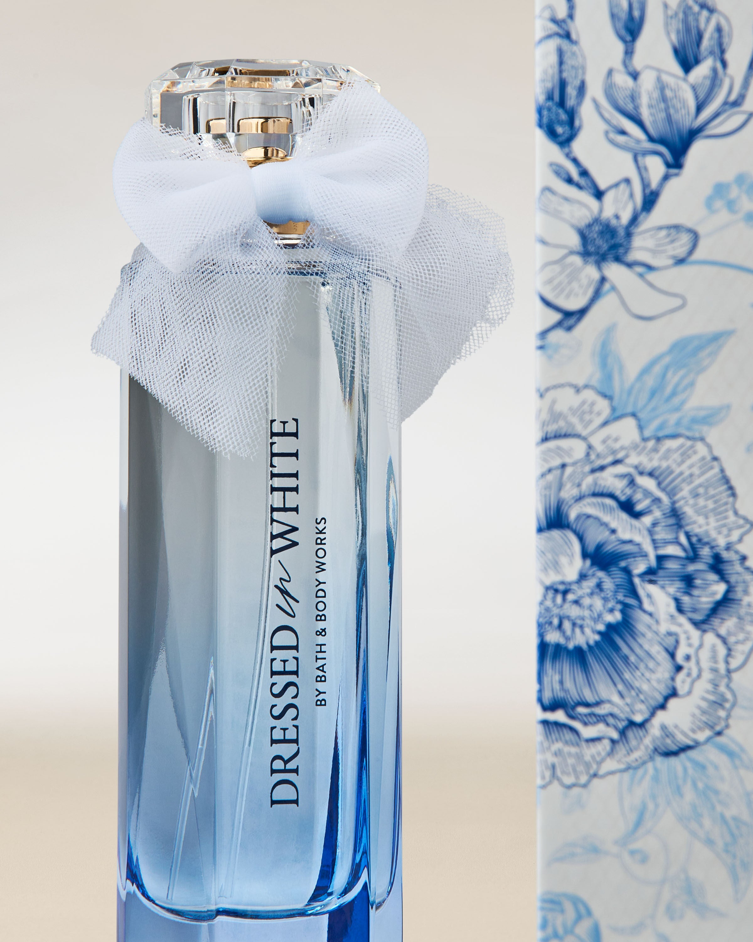 Eau De Parfum Dressed In White 3.4 fl oz / 100 ml - Image 2