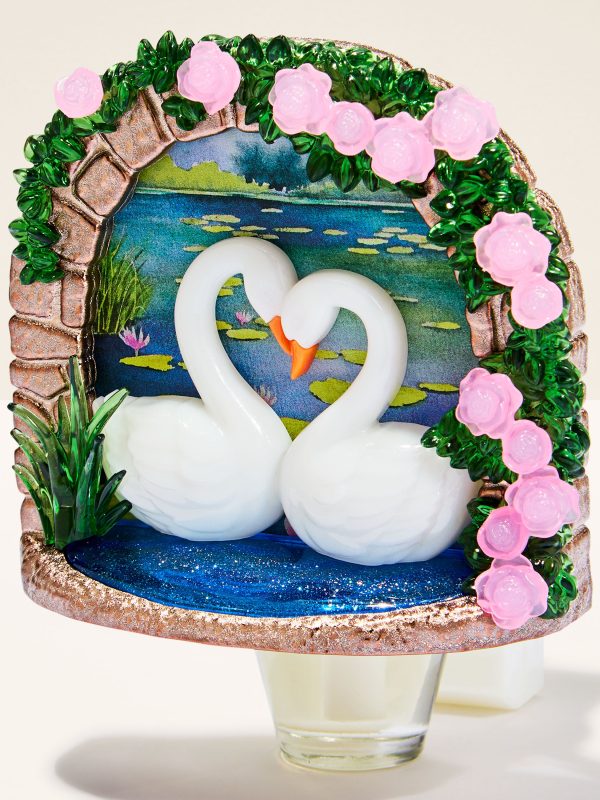 Wallflowers Fragrance Plug Swan Bridge Scent Control™ Nightlight