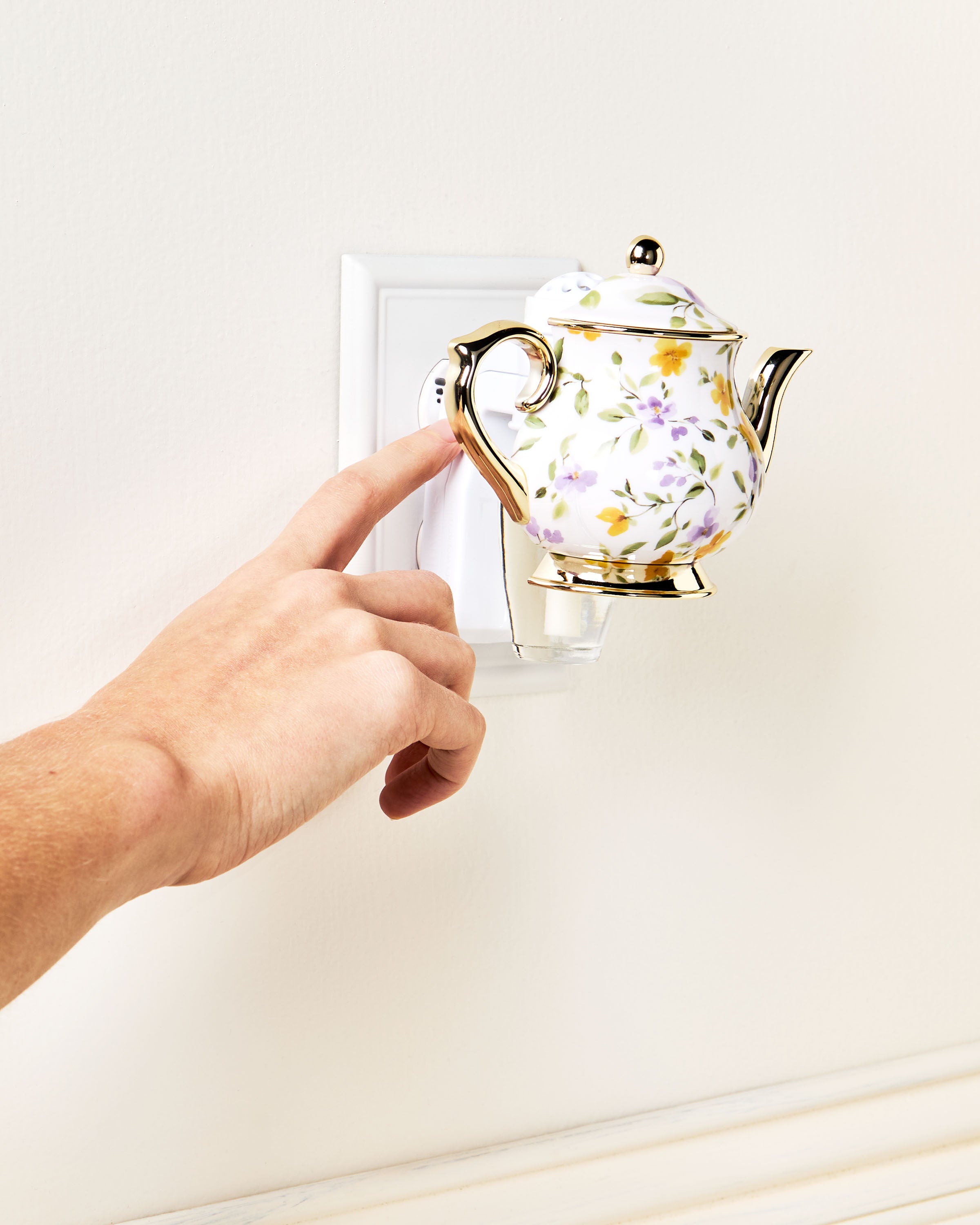 Wallflowers Fragrance Plug Teapot Scent Control™ - Image 5
