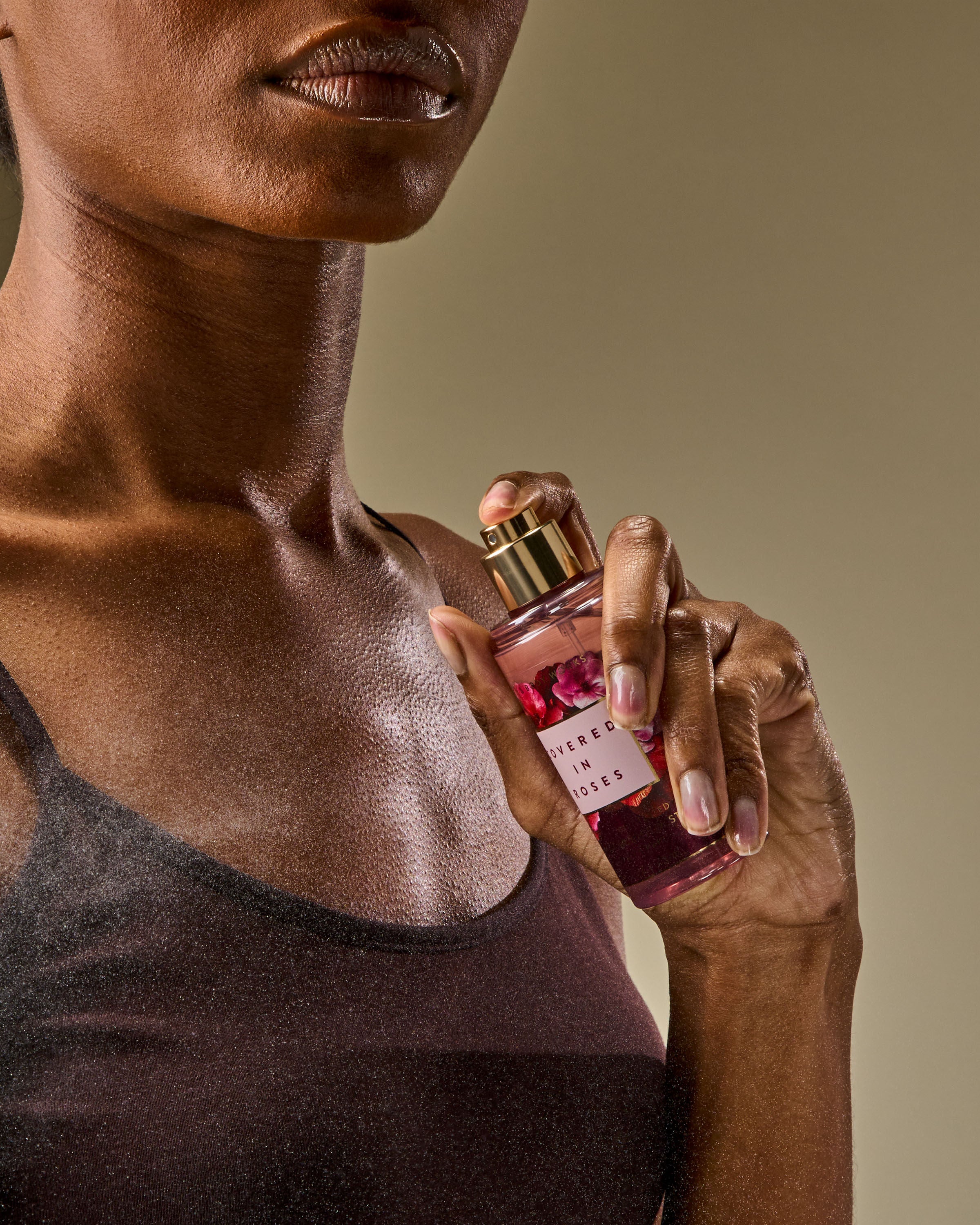 Travel Size Fine Fragrance Mist Covered In Roses 2.5 fl oz / 75 ml - Image 5
