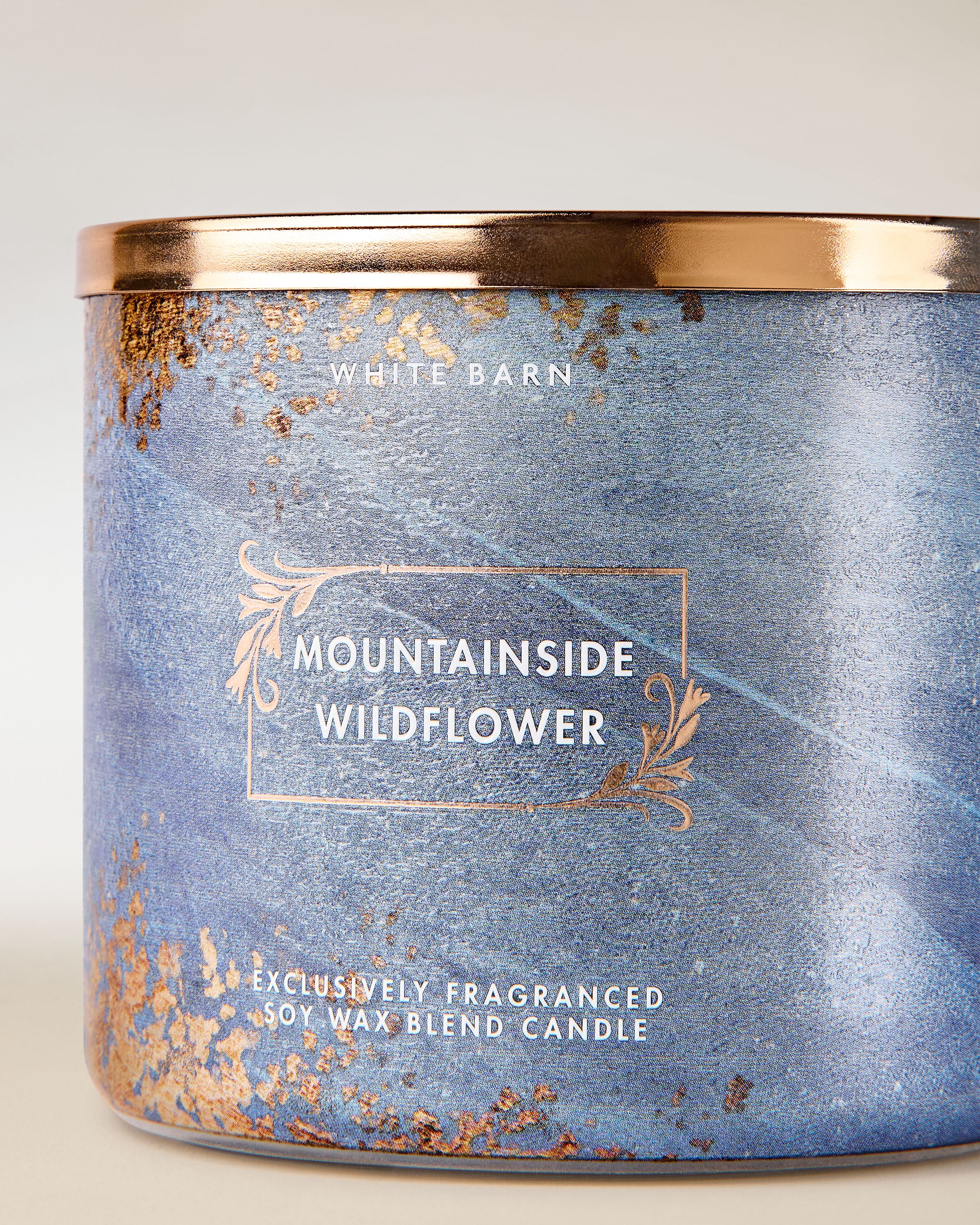 3-Wick Candle Mountainside Wildflower 14.5 oz / 411 g - Image 2