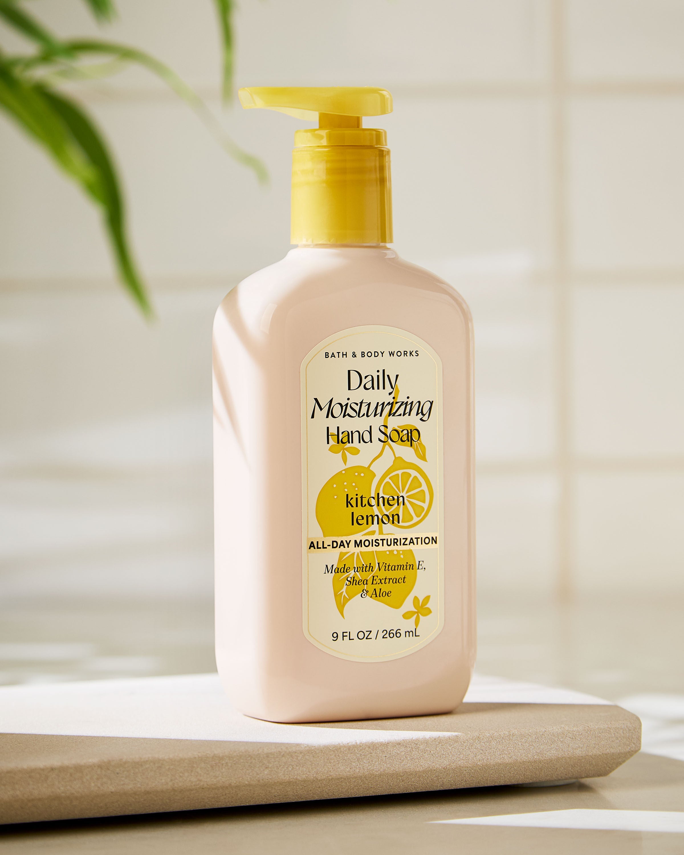 Daily Moisturizing Hand Soap Kitchen Lemon 9.0 fl oz/ 266 ml - Image 7