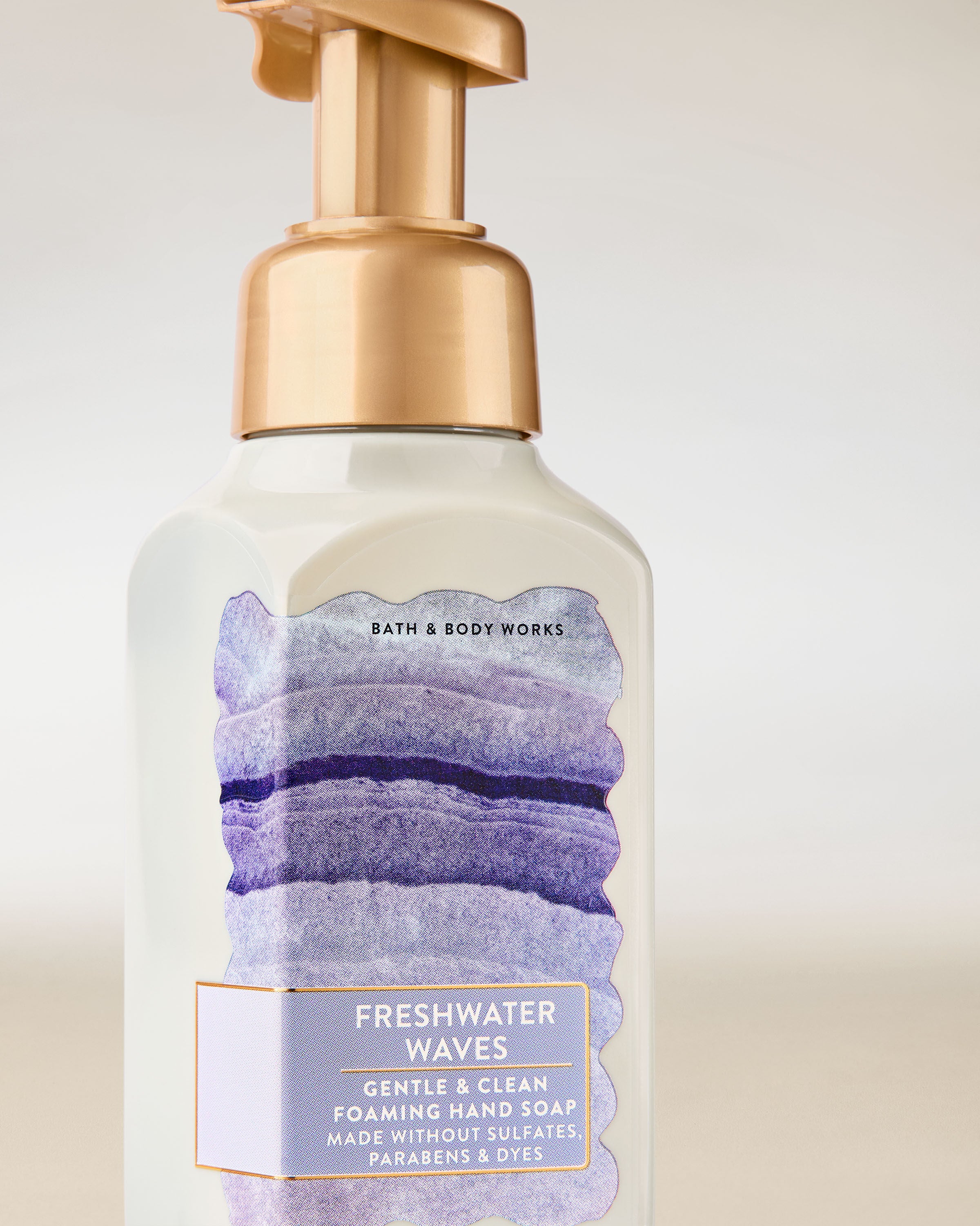 Gentle & Clean Foaming Hand Soap Freshwater Waves 8.75 fl oz / 259 ml - Image 2