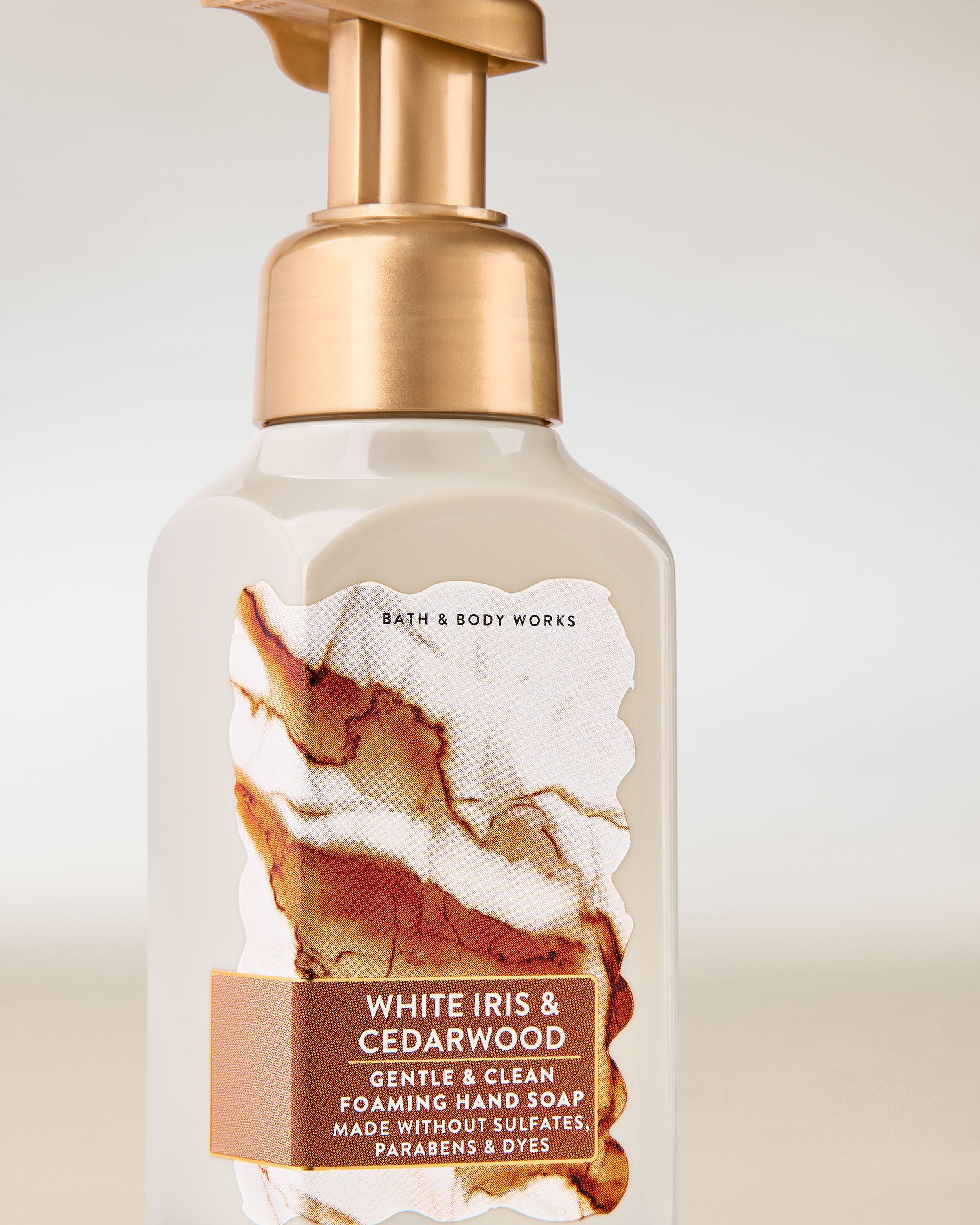 Gentle & Clean Foaming Hand Soap White Iris & Cedarwood 8.75 fl oz / 259 ml - Image 2