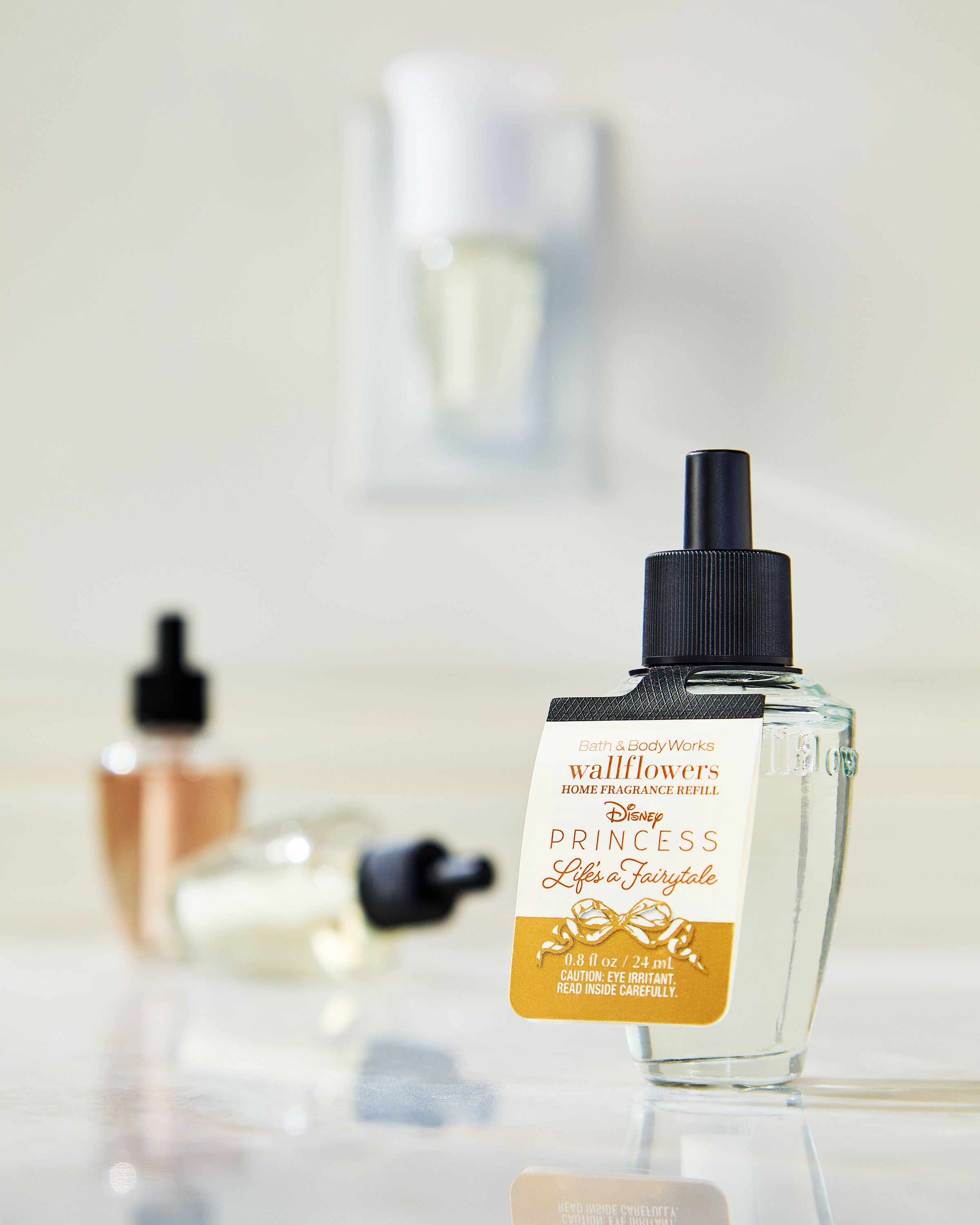 Wallflowers Fragrance Refill Life's a Fairytale 0.8 fl oz / 24 ml - Image 5