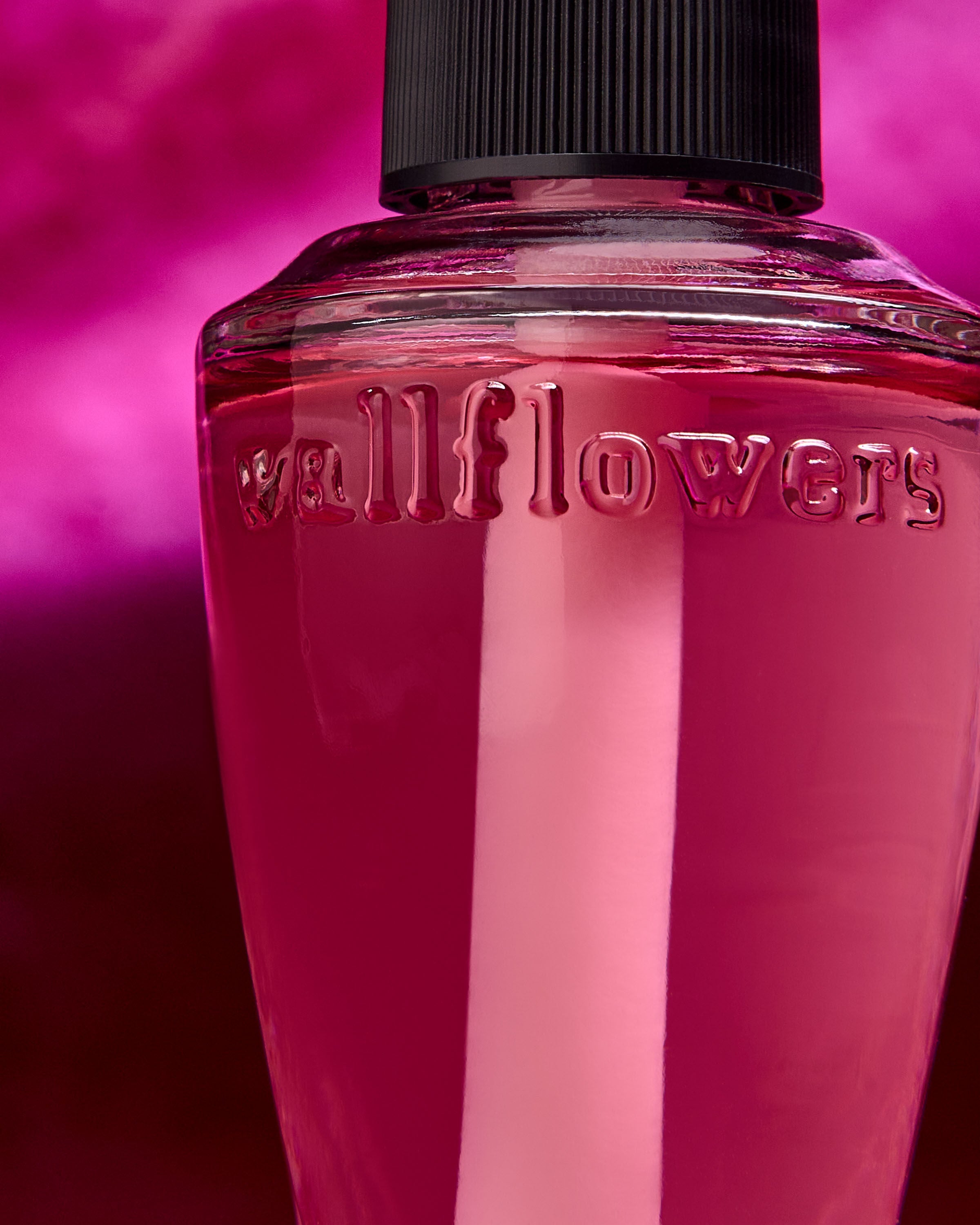 Wallflowers Fragrance Refill Aurora 0.8 fl oz / 24 ml - Image 2
