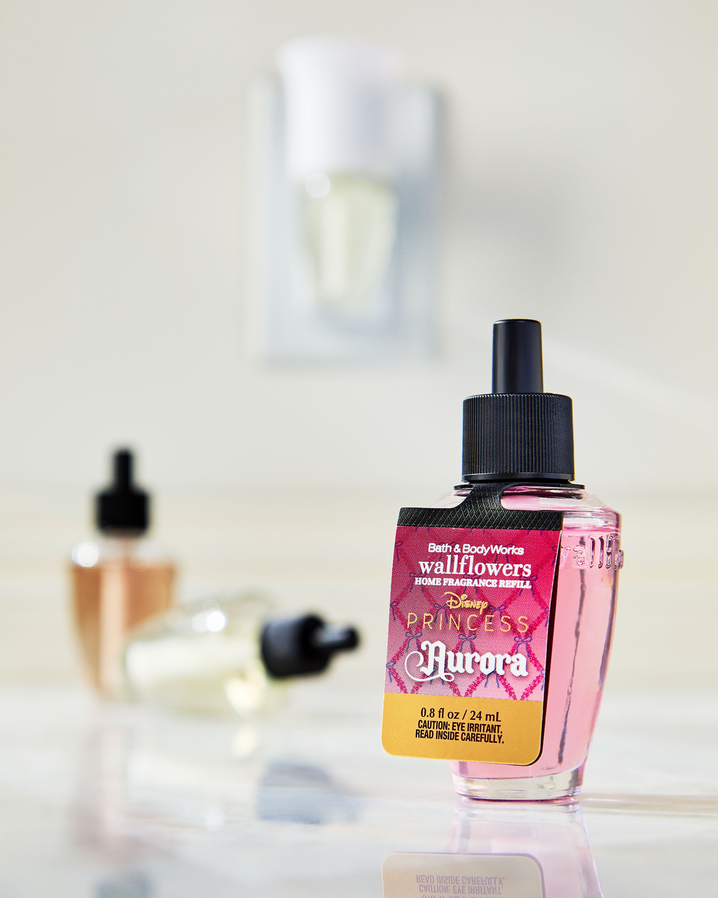 Wallflowers Fragrance Refill Aurora 0.8 fl oz / 24 ml - Image 5