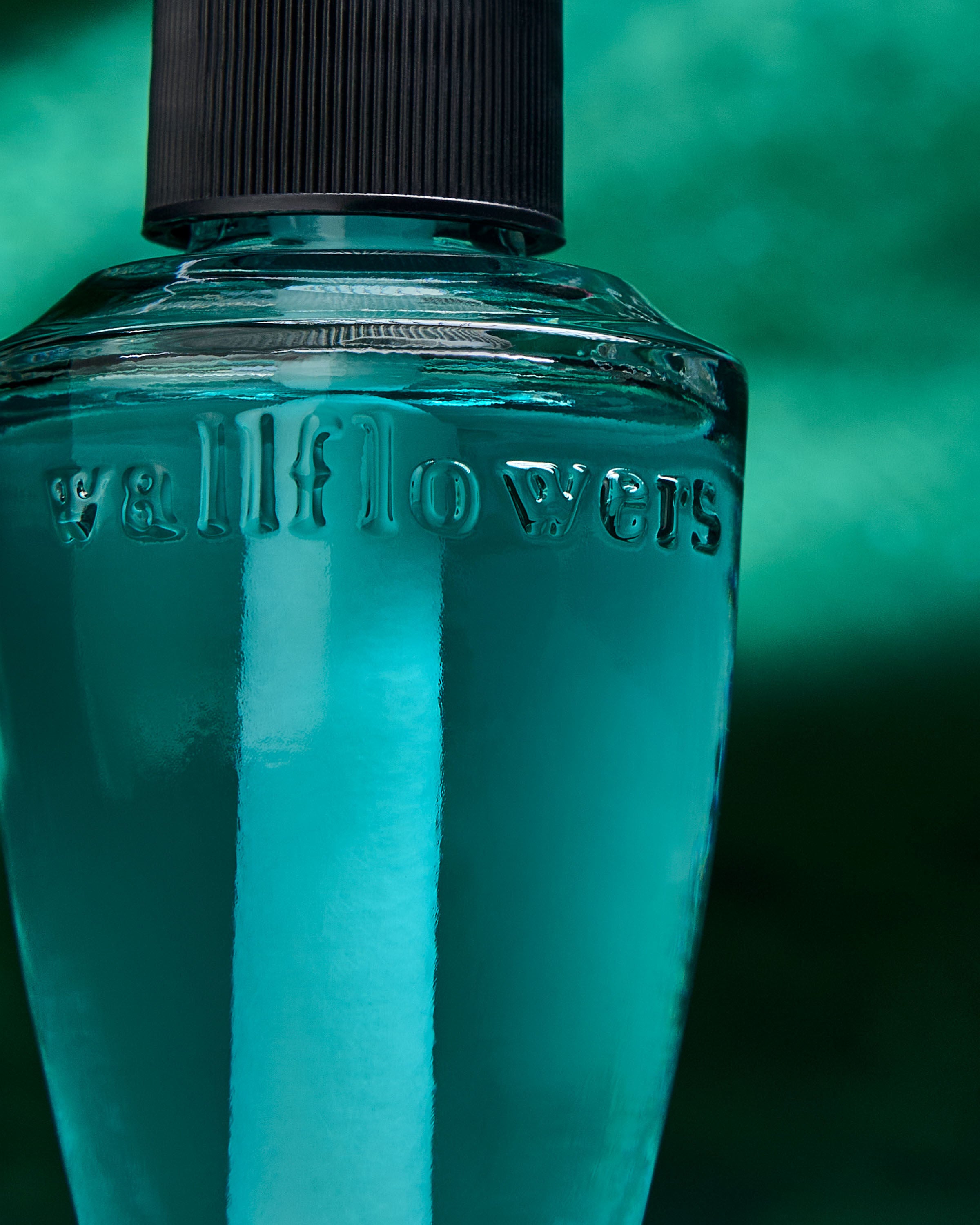 Wallflowers Fragrance Refill Mulan 0.8 fl oz / 24 ml - Image 2