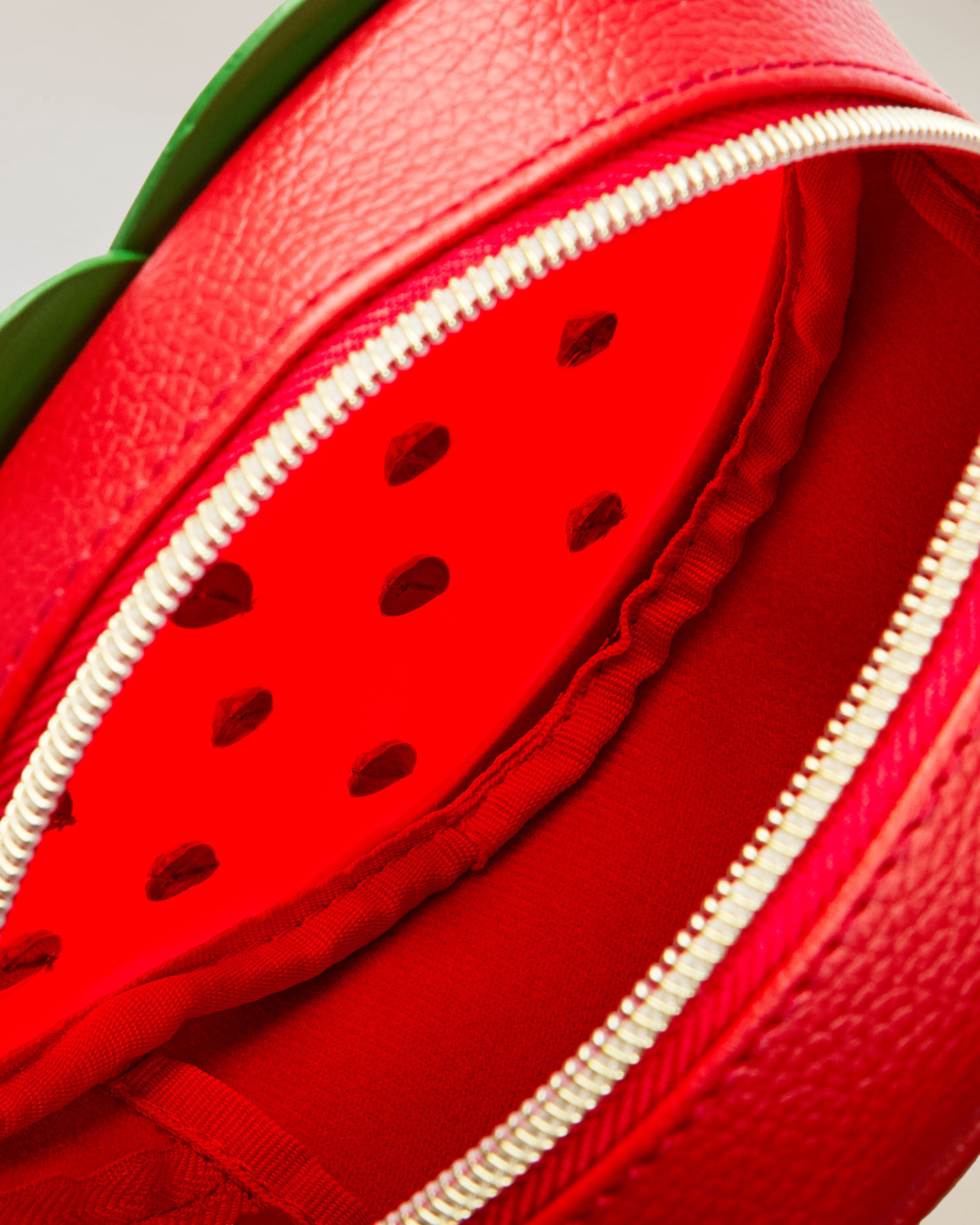 Cross Body Bag Strawberry - Image 3