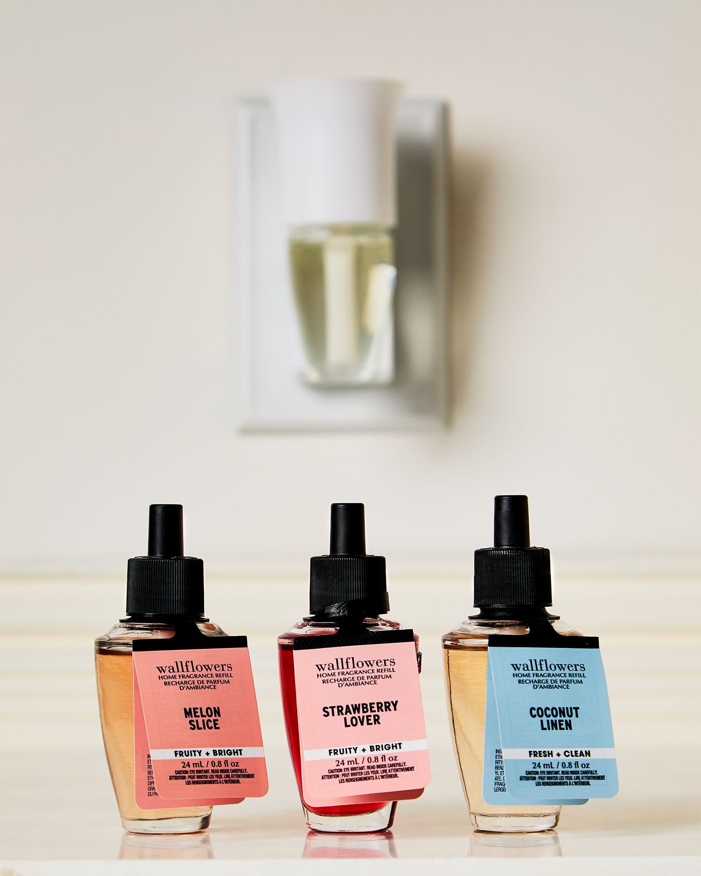 Wallflowers Fragrance Refill Strawberry Lover 0.8 fl oz / 24 ml - Image 5