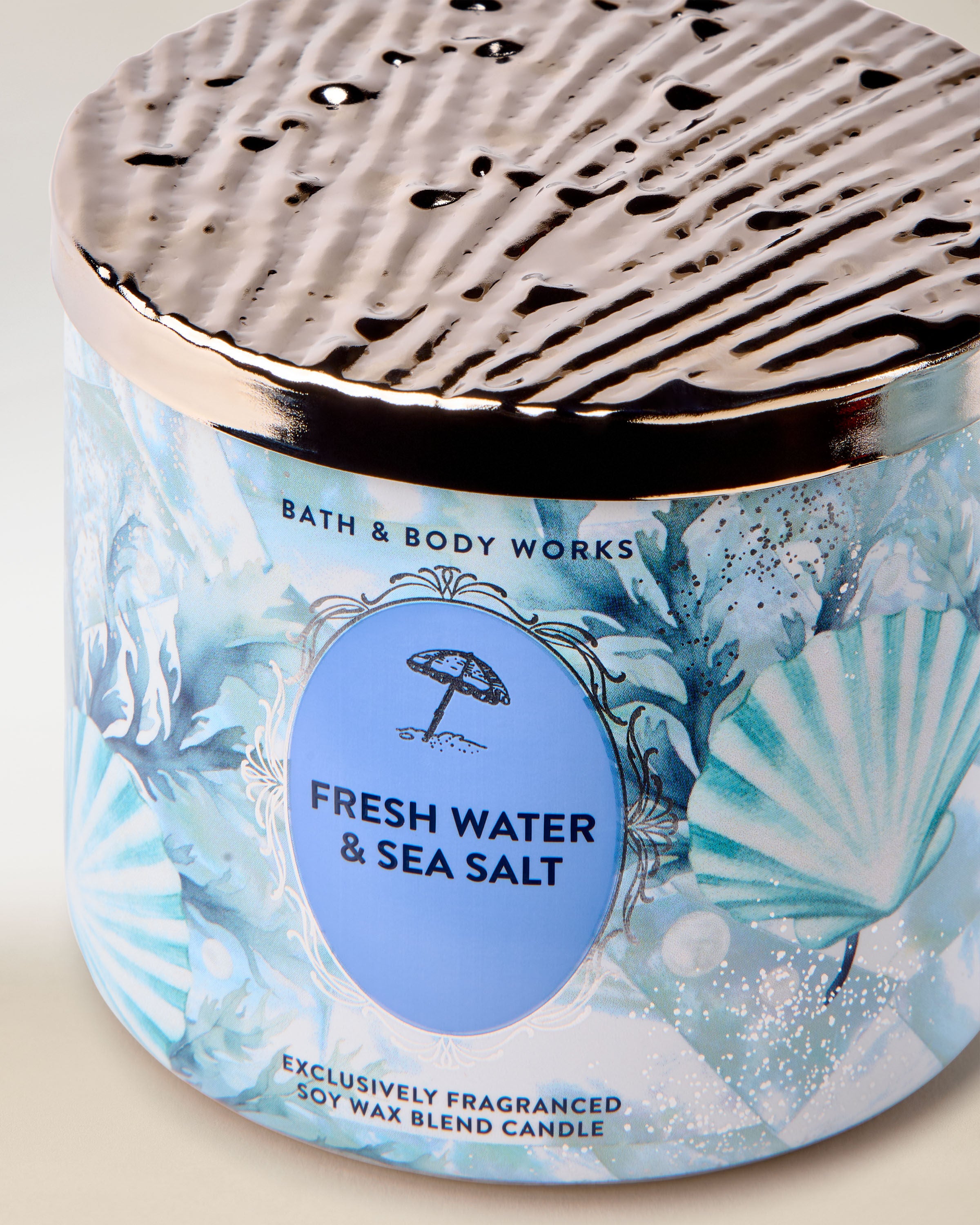 3-Wick Candle Fresh Water & Sea Salt 14.5 oz / 411 g - Image 2