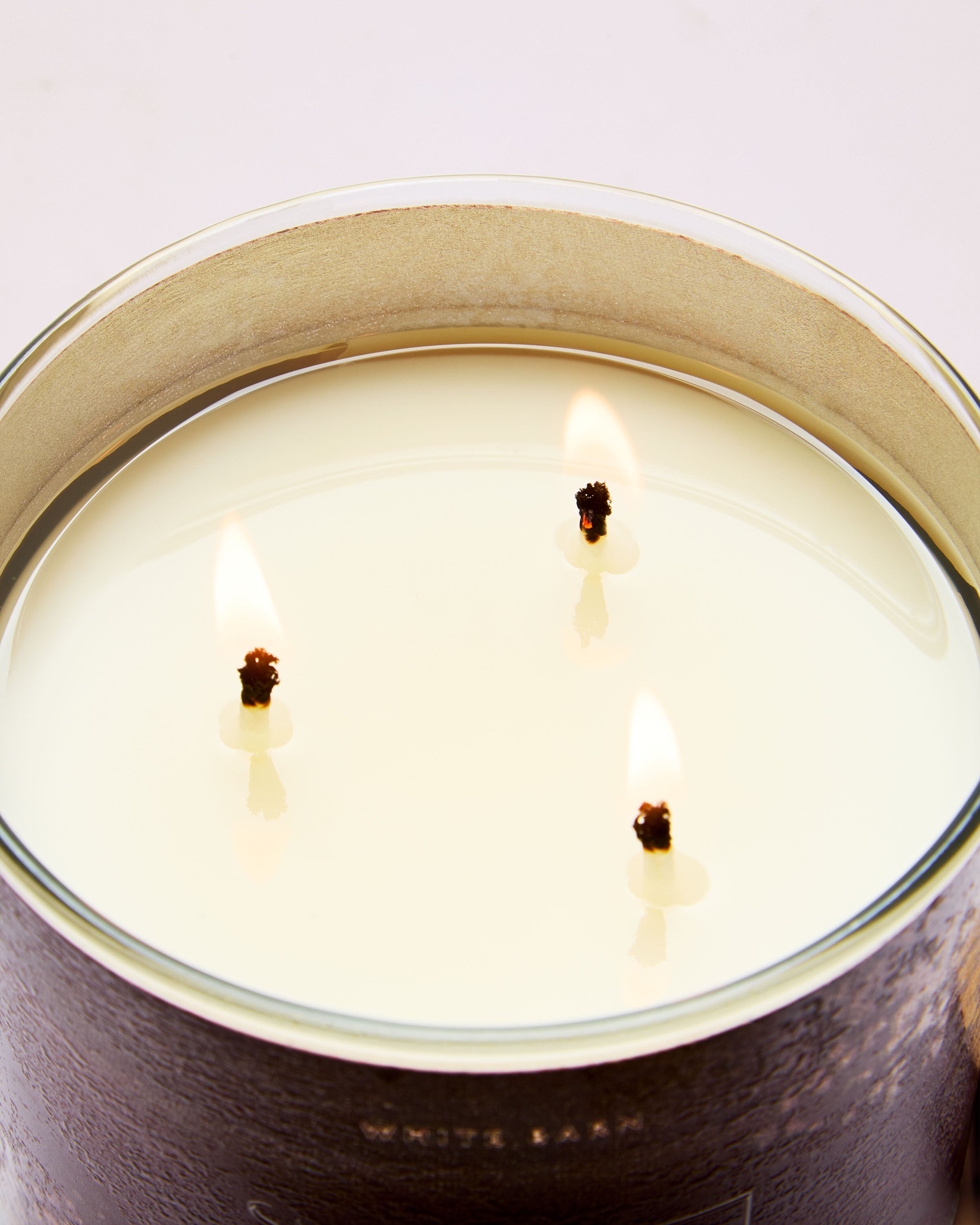 3-Wick Candle Mahogany Vanilla 14.5 oz / 411 g - Image 4