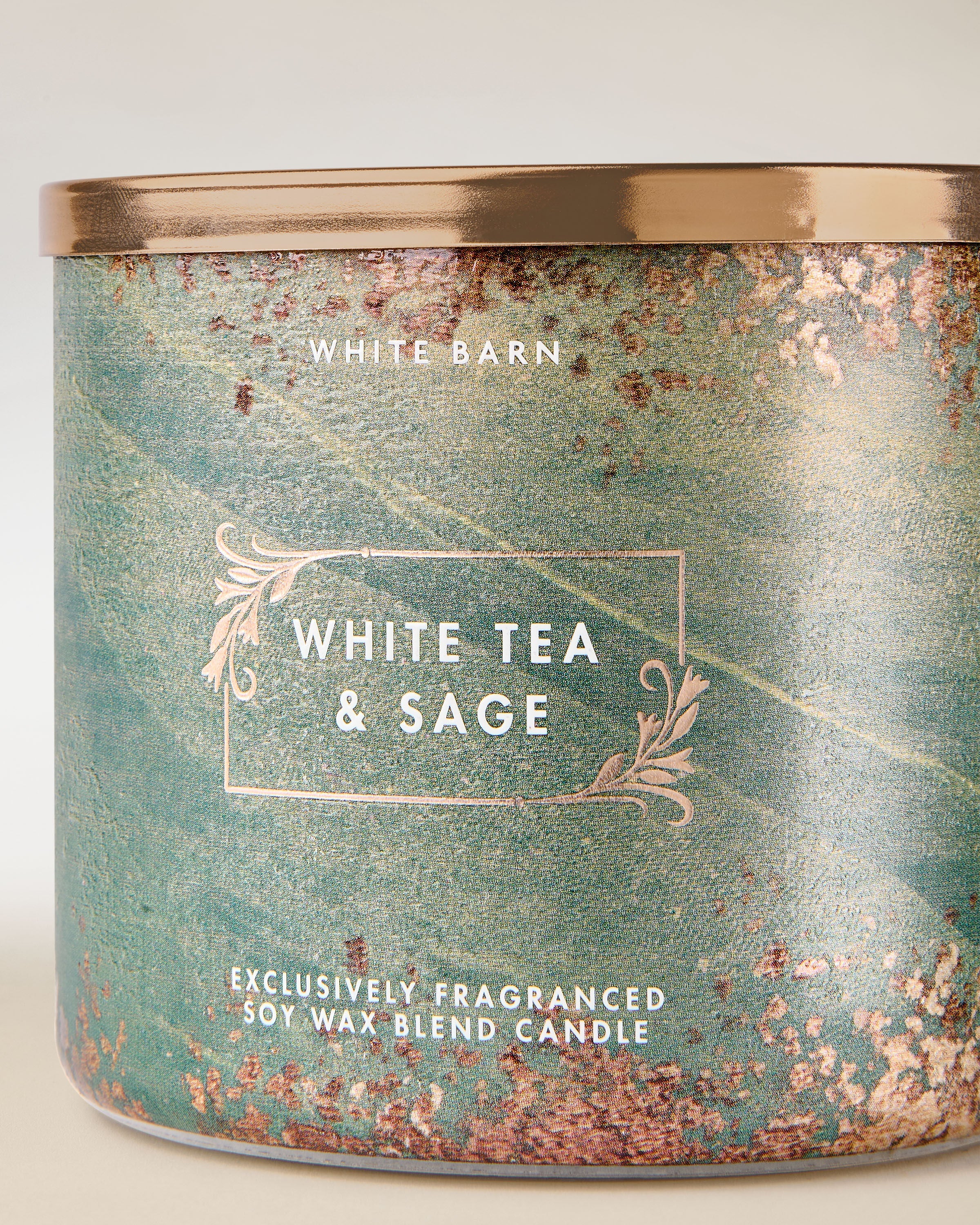 3-Wick Candle White Tea & Sage 14.5 oz / 411 g - Image 2