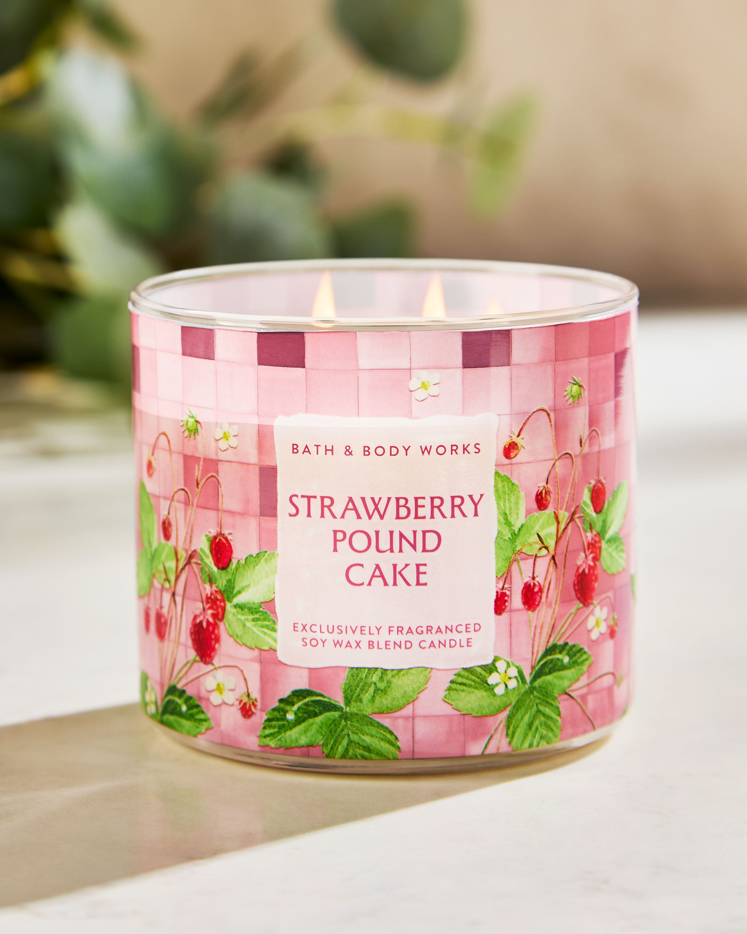3-Wick Candle Strawberry Pound Cake 14.5 oz / 411 g - Image 6