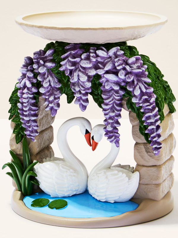3-Wick Candle Holder Swan Bridge Pedestal