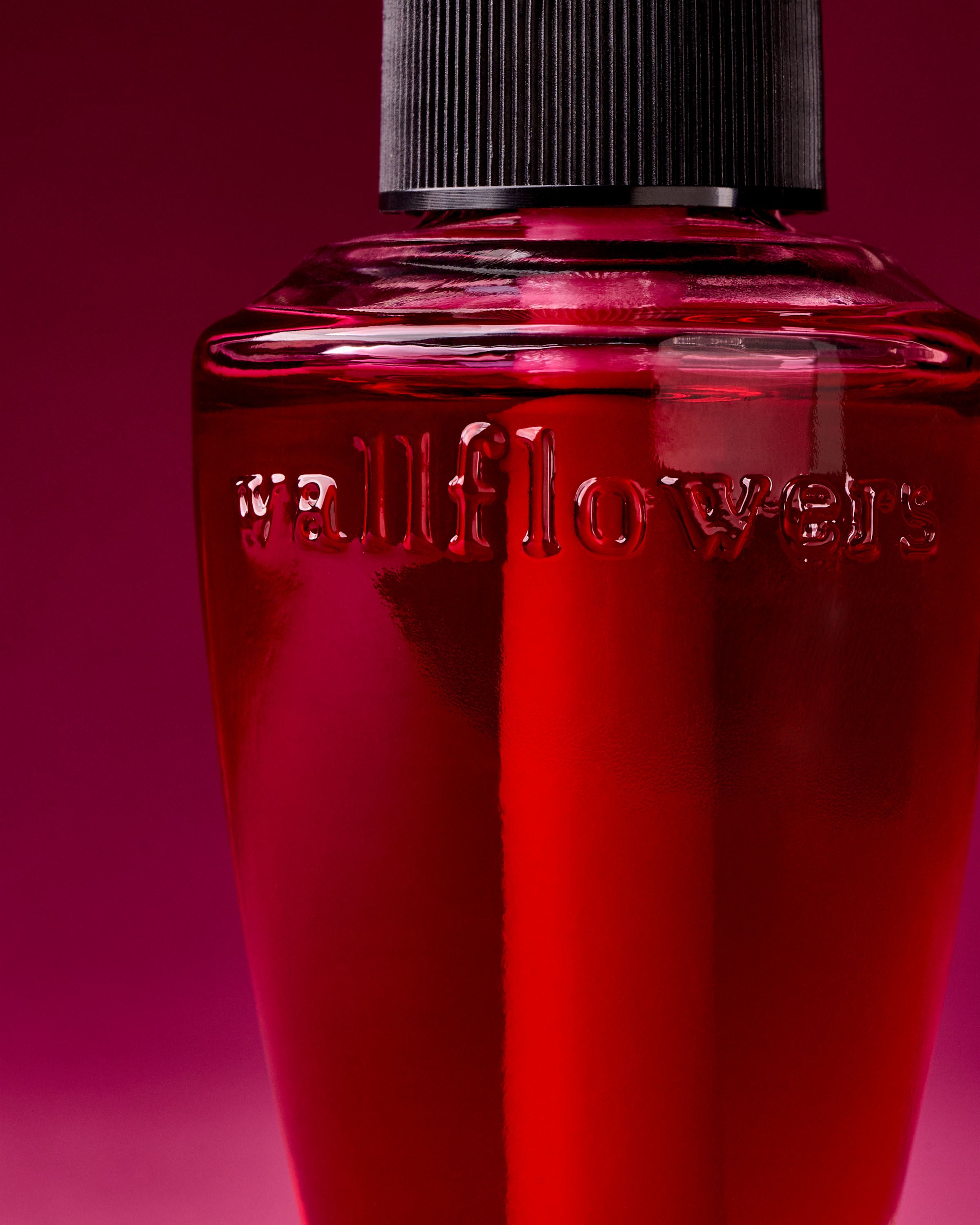 Wallflowers Fragrance Refill Nocturnal Rose 0.8 fl oz / 24 ml - Image 2