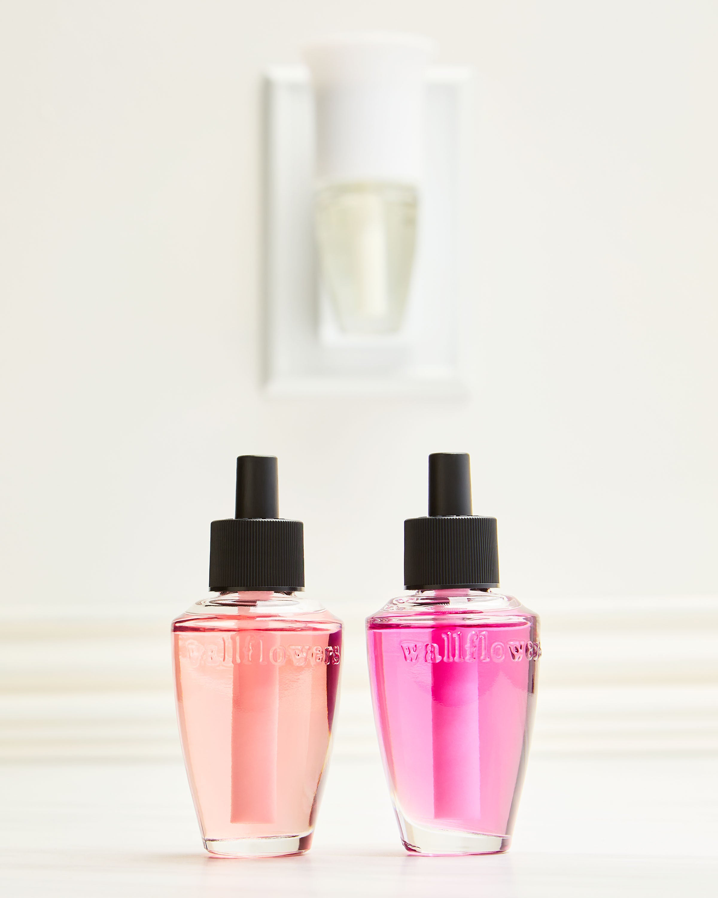 Wallflowers Refills 2-Pack Coral Kiss 2 fragrance bulbs 0.8 fl oz / 24 ml per bulb total net 1.6 fl oz / 48 ml - Image 5
