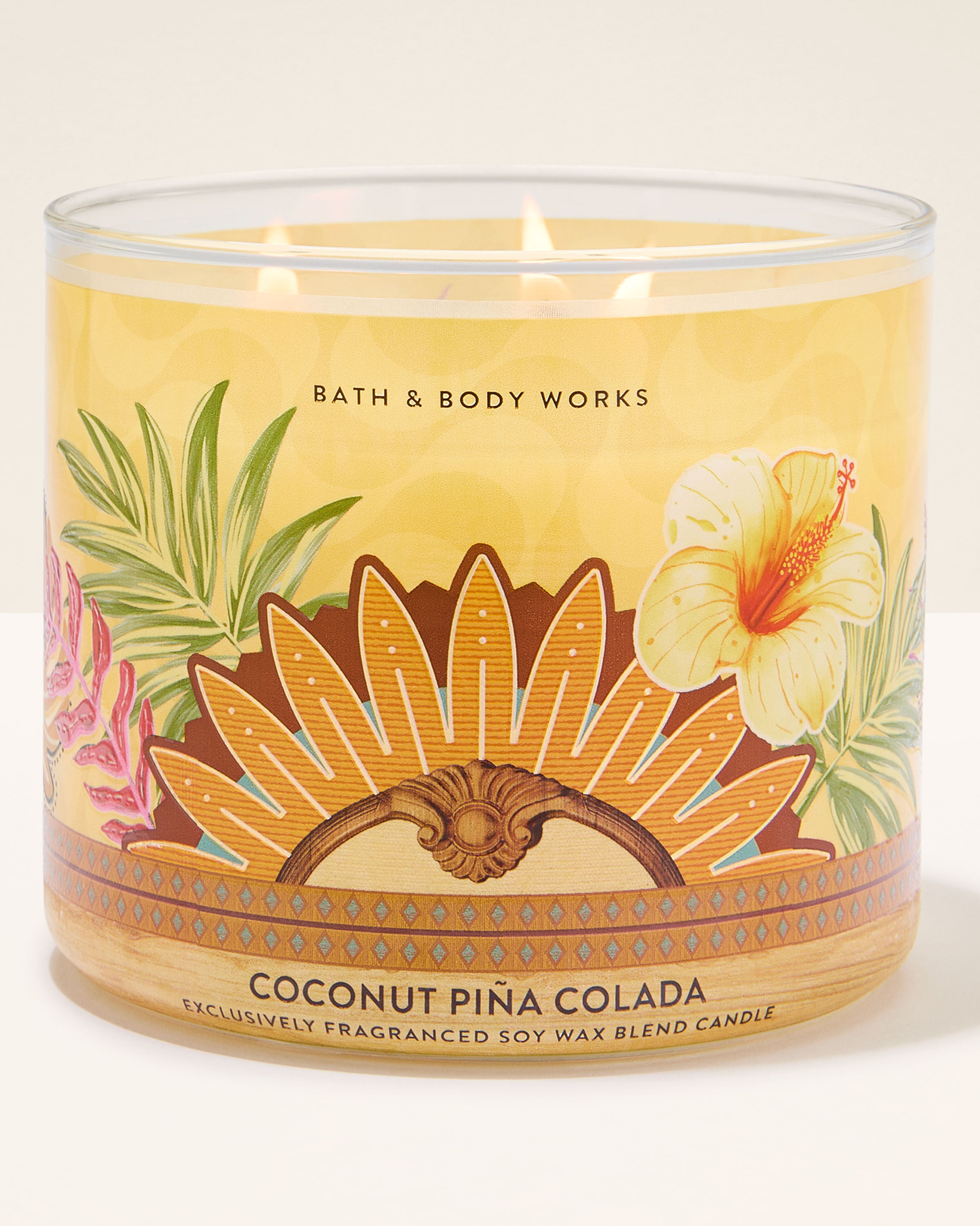 3-Wick Candle Coconut Piña Colada 14.5 oz / 411 g