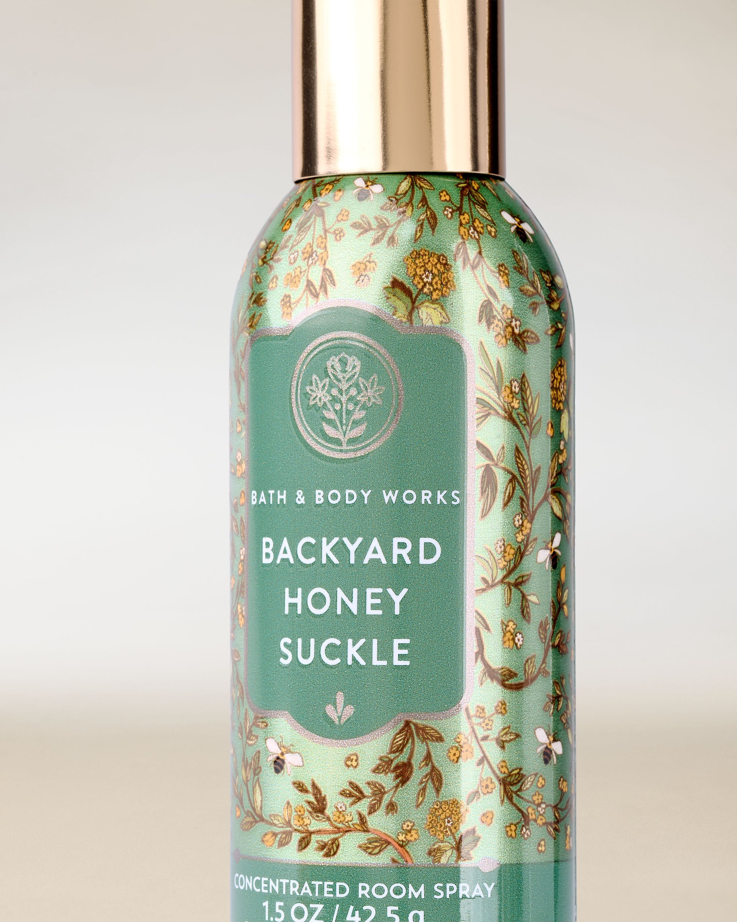 Concentrated Room Spray Backyard Honeysuckle 1.5 oz / 42.5 g - Image 2