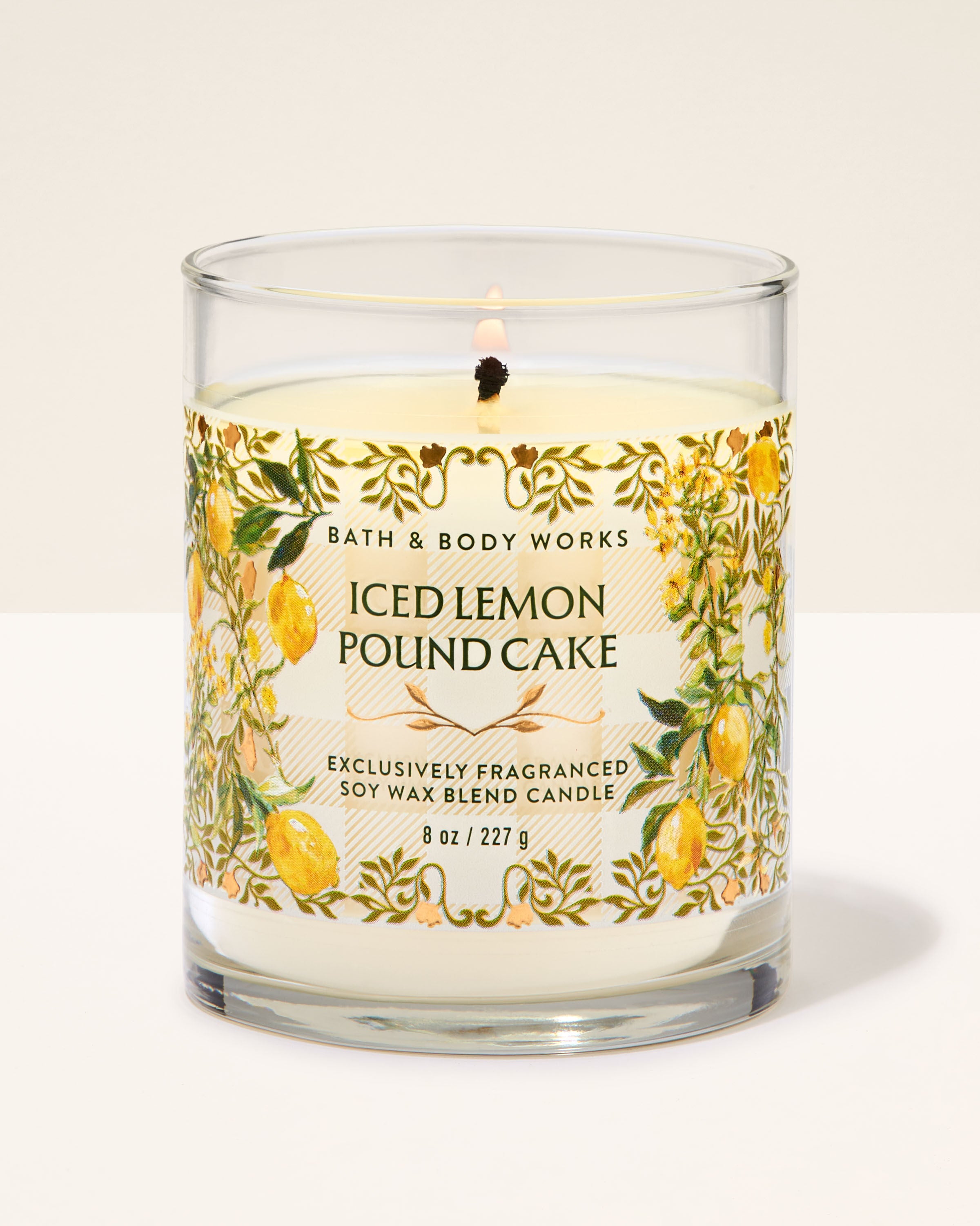 Single Wick Candle Iced Lemon Pound Cake 8 oz / 227 g