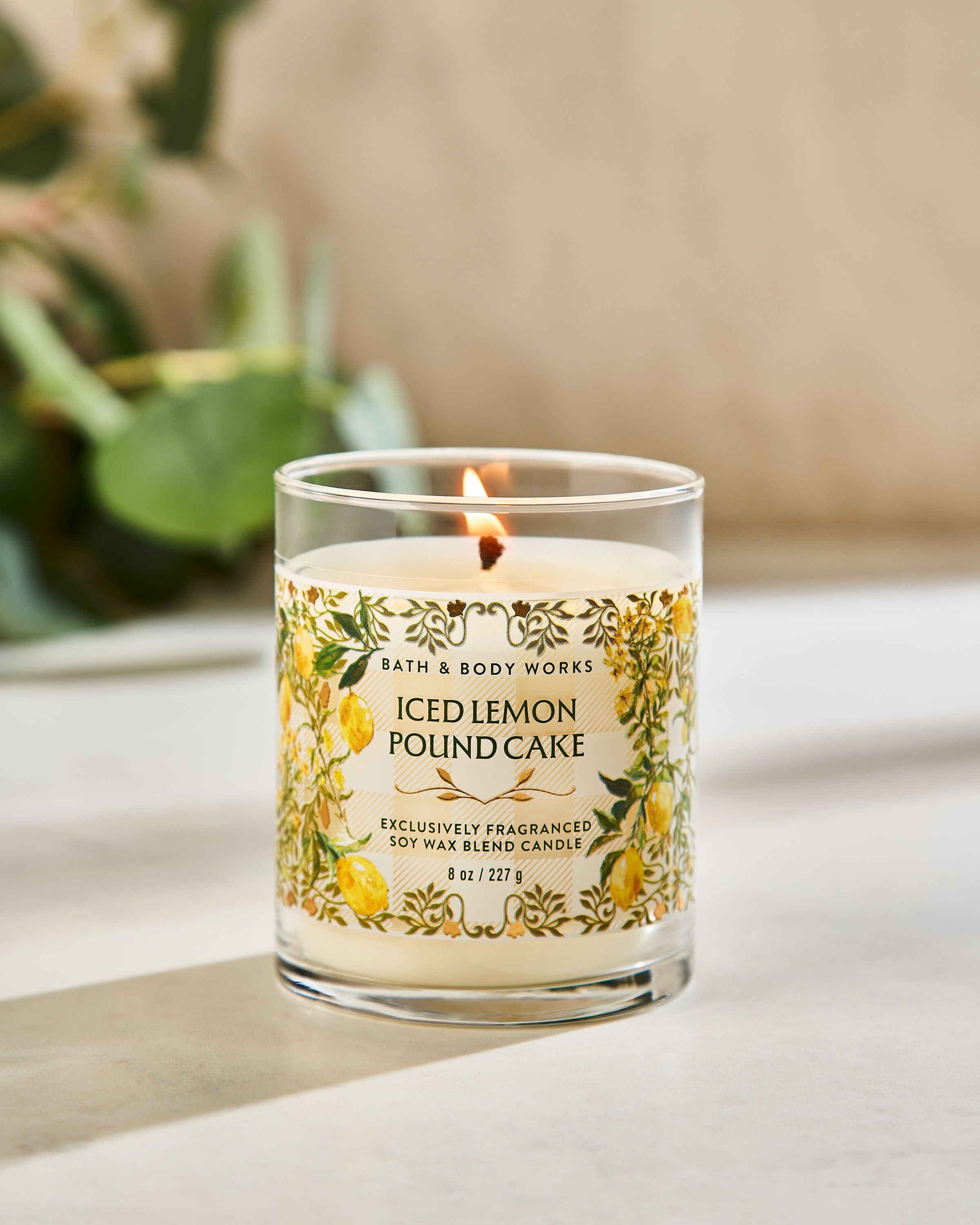 Single Wick Candle Iced Lemon Pound Cake 8 oz / 227 g - Image 6